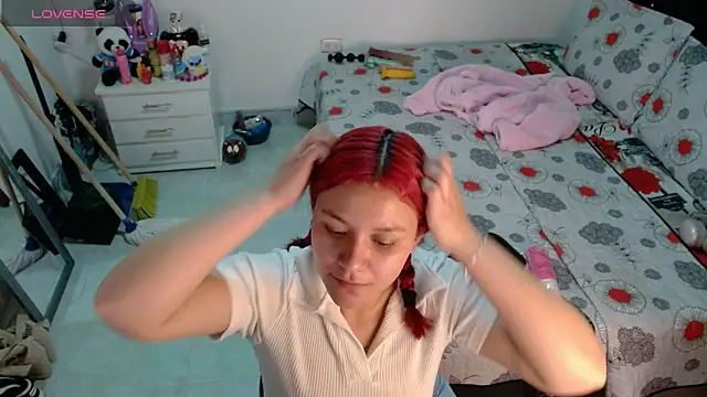 soniafuckboobs' Live XXX Chat
