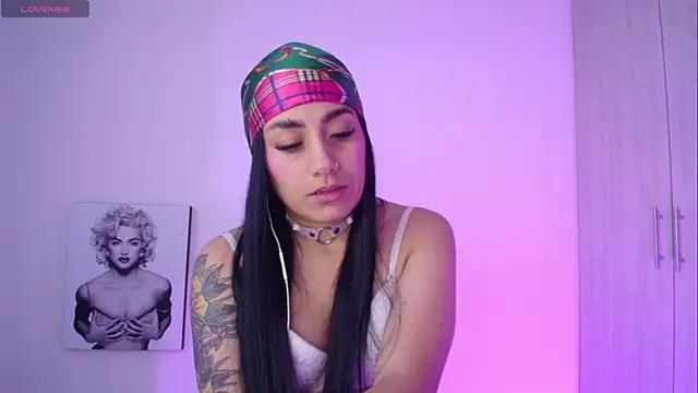 Millie_bobby Adlı Modelin Canlı XXX Sohbeti