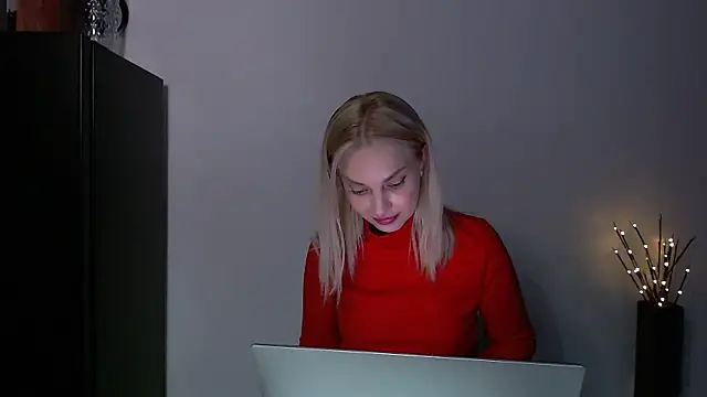 Chat +18 de Lia_noo_regrets ao vivo