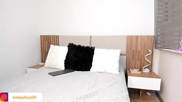 MalejaDiaz_'s Live XXX Chat