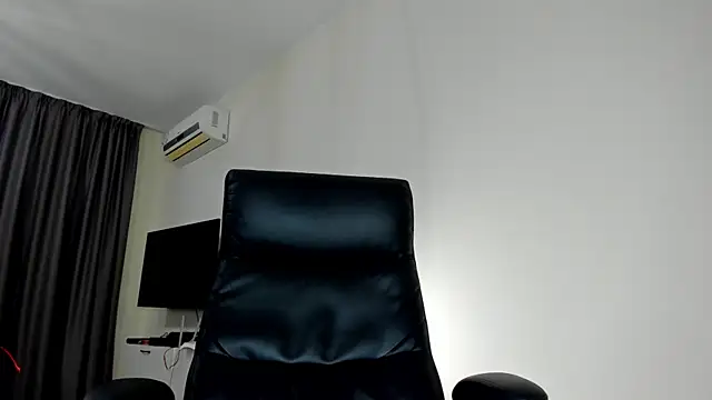 Findom_guy – Naživo XXX chat