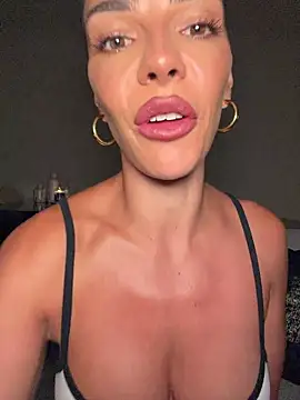 krissiswrld- Live XXX-Chat
