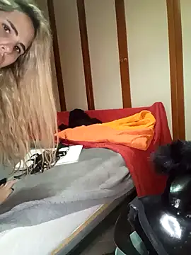 Emilyvuxa Chat XXX in diretta