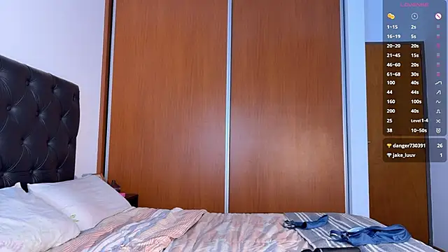 XXX chat uživo modela camillasanchez