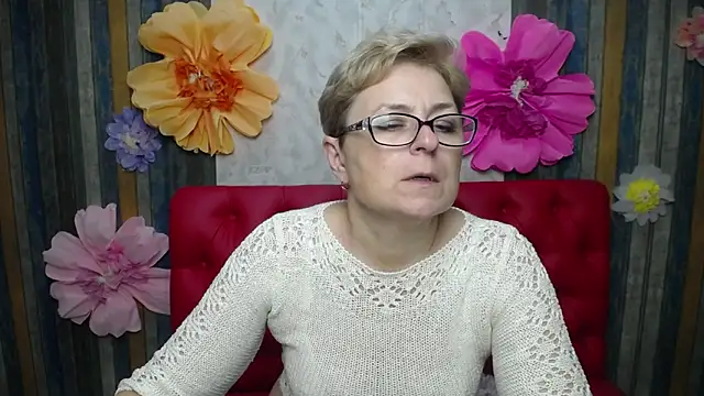 EmiliaGree Chat XXX in diretta