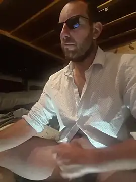 BrunJulienMetis Webcam show