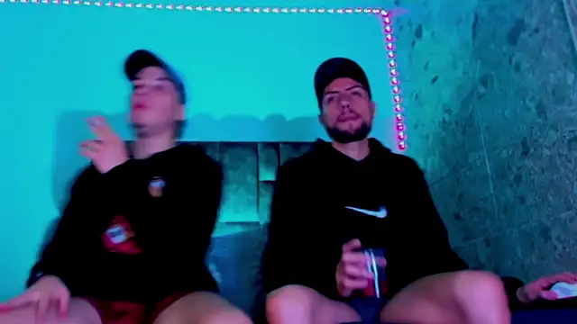 alex_and_christhopern Webbikameraesitys