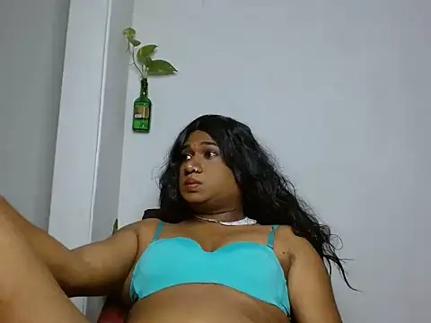 Chat XXX ao vivo de Dusky_Mallu_