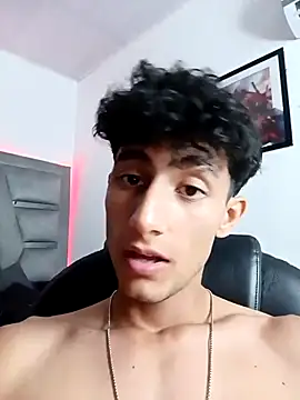 MaxiimoRomano_ Show Webcam