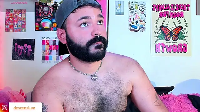 johnnyalx Adlı Modelin Canlı XXX Sohbeti