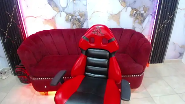 SCARLET_ROUSE_M Webcam Show