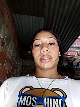 Chat XXX en directo de Rous-squir