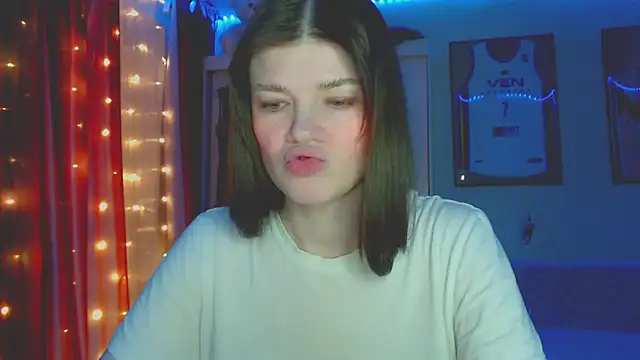 Klementan Live XXX chat