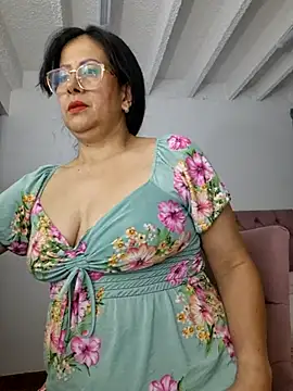 christy_ant Adlı Modelin Canlı XXX Sohbeti