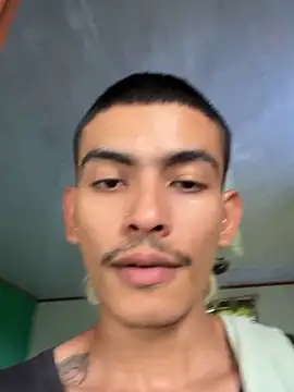 sorry-mom69's Webcam Show