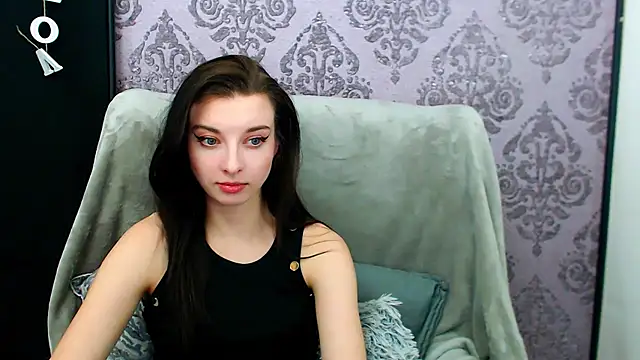 DominantLuna Chat XXX live