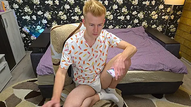 Онлайн чат XXX Vuitton