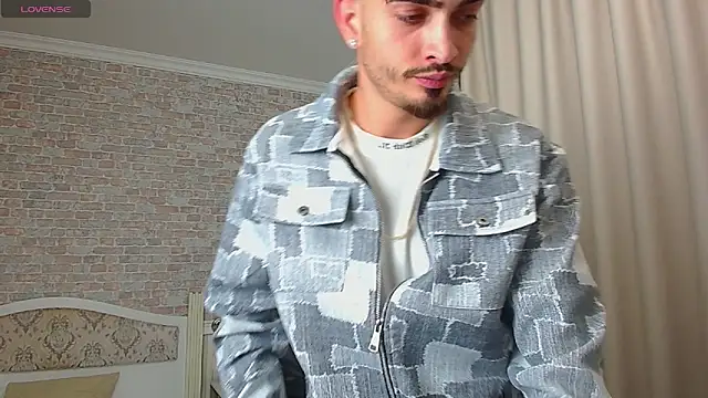 BrandonTate 现场XXX聊天