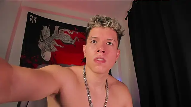 nathan_blake 即時 XXX 聊天