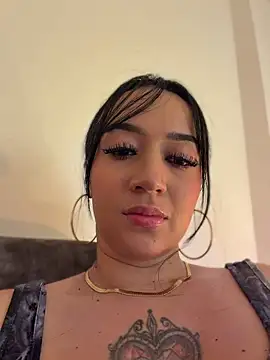 EmmyEvans1 Live XXX-chat