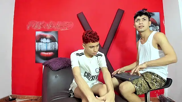 Živý XXX chat AVENGER_BOYS2026