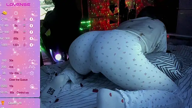 Chatroom XXX en direct de 92yourbitch922