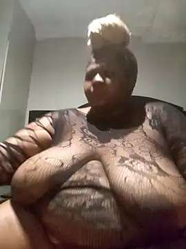 SweetLatoyaxx's Live XXX Chat