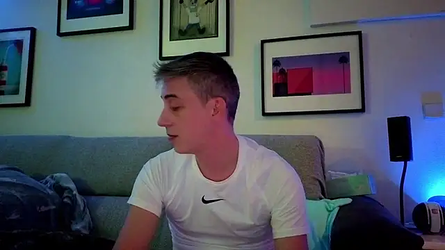 1Hugo1 Pertunjukan Webcam