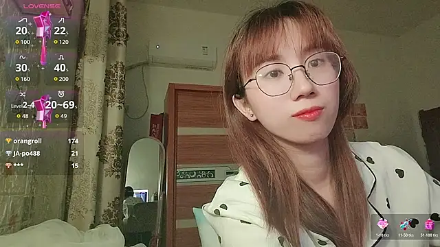 Lili_666 Chat XXX in diretta