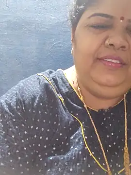 tamilthanushri's Live XXX Chat