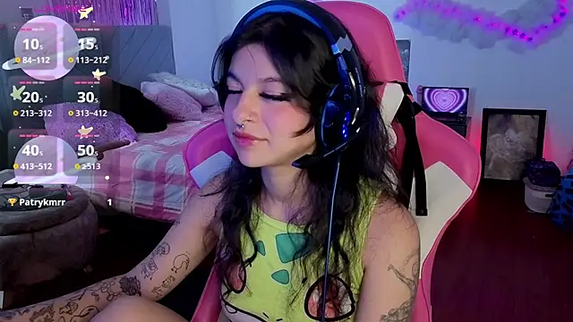 larah_uwu Live XXX-chat