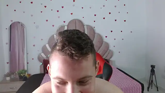 Вебкам-шоу sven_fox723