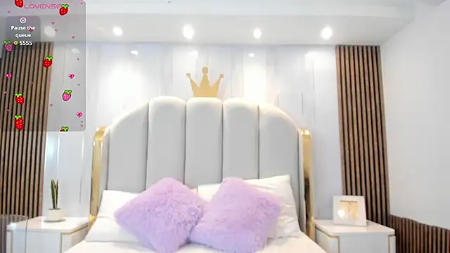 Hana_Queen_ Show in webcam