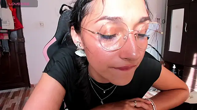 دردشة adrena_10 الجنسية المباشرة