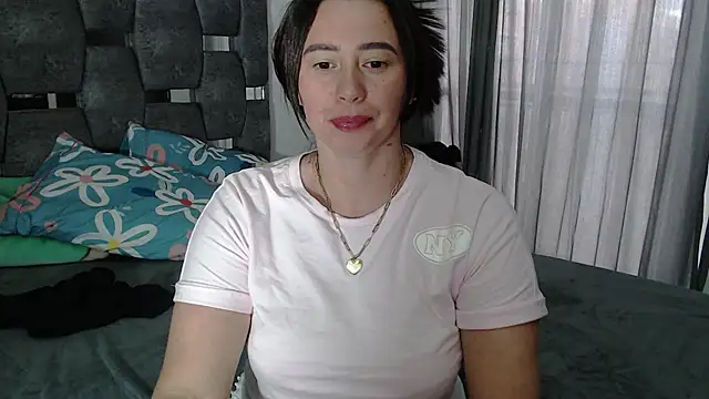 sara_hott_1のライブXXXチャット