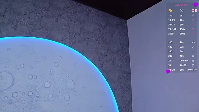 ReinaChloe's Live XXX Chat