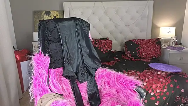 Živý XXX chat RoxalanaStar