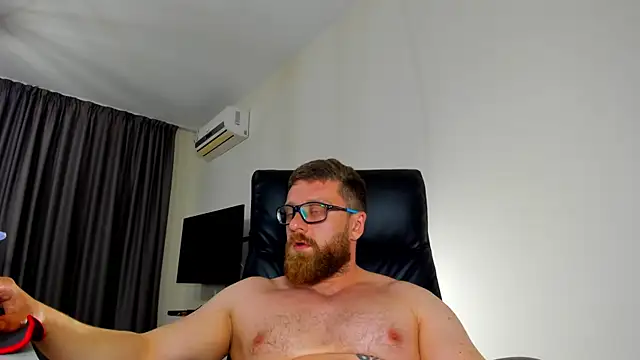 Chatroom XXX en direct de Findom_guy