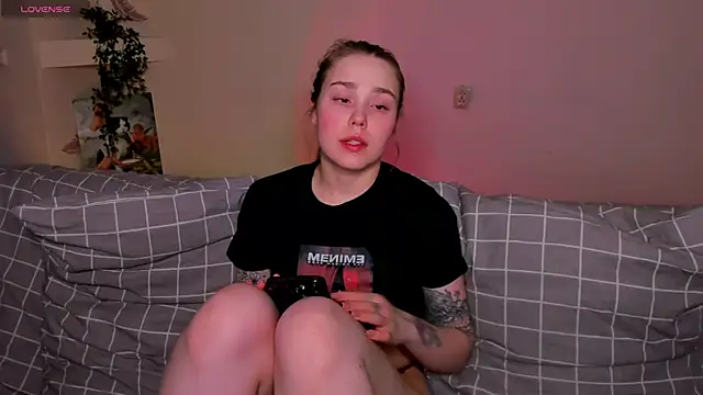 Sweet_Meg Live XXX-Chat