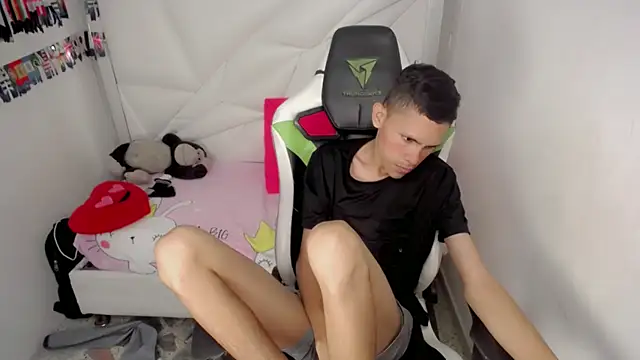 sombra_18's Webcam Show