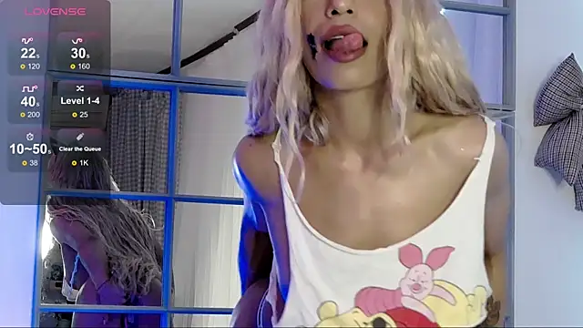 SarahRaynex élő XXX-chatje