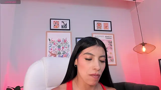 Tiffany_Low's Live XXX Chat