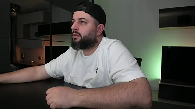 DravenPeak Chat XXX in diretta