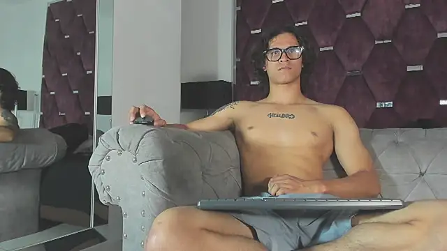 TonyBenedetti Webcam Show