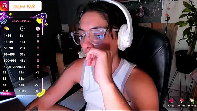 Chat +18 de isaa_dl ao vivo