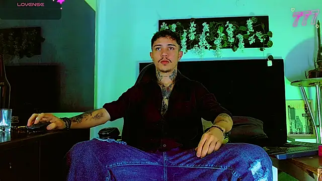 HannibalLester webcam show