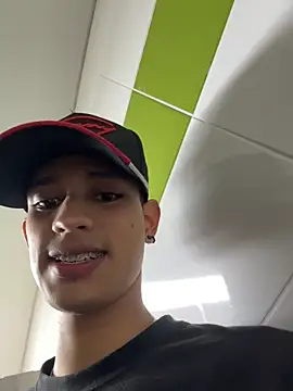 HarryGaze's Live XXX Chat