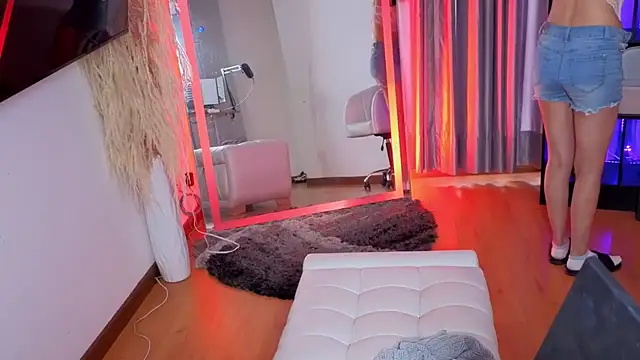 Nicky_sexfire: απευθείας συνομιλία ΧΧΧ