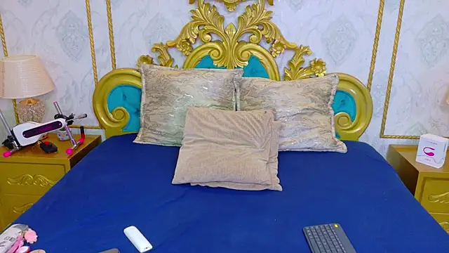 XXX chat uživo modela CataStones
