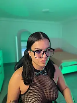 JuanitaMore01 라이브 XXX 채팅